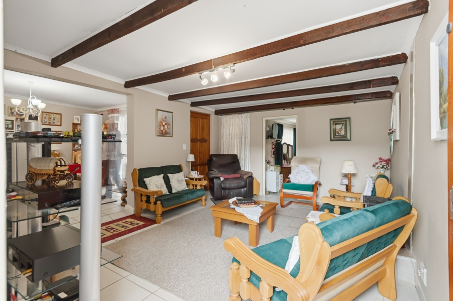 3 Bedroom Property for Sale in Whispering Pines Western Cape